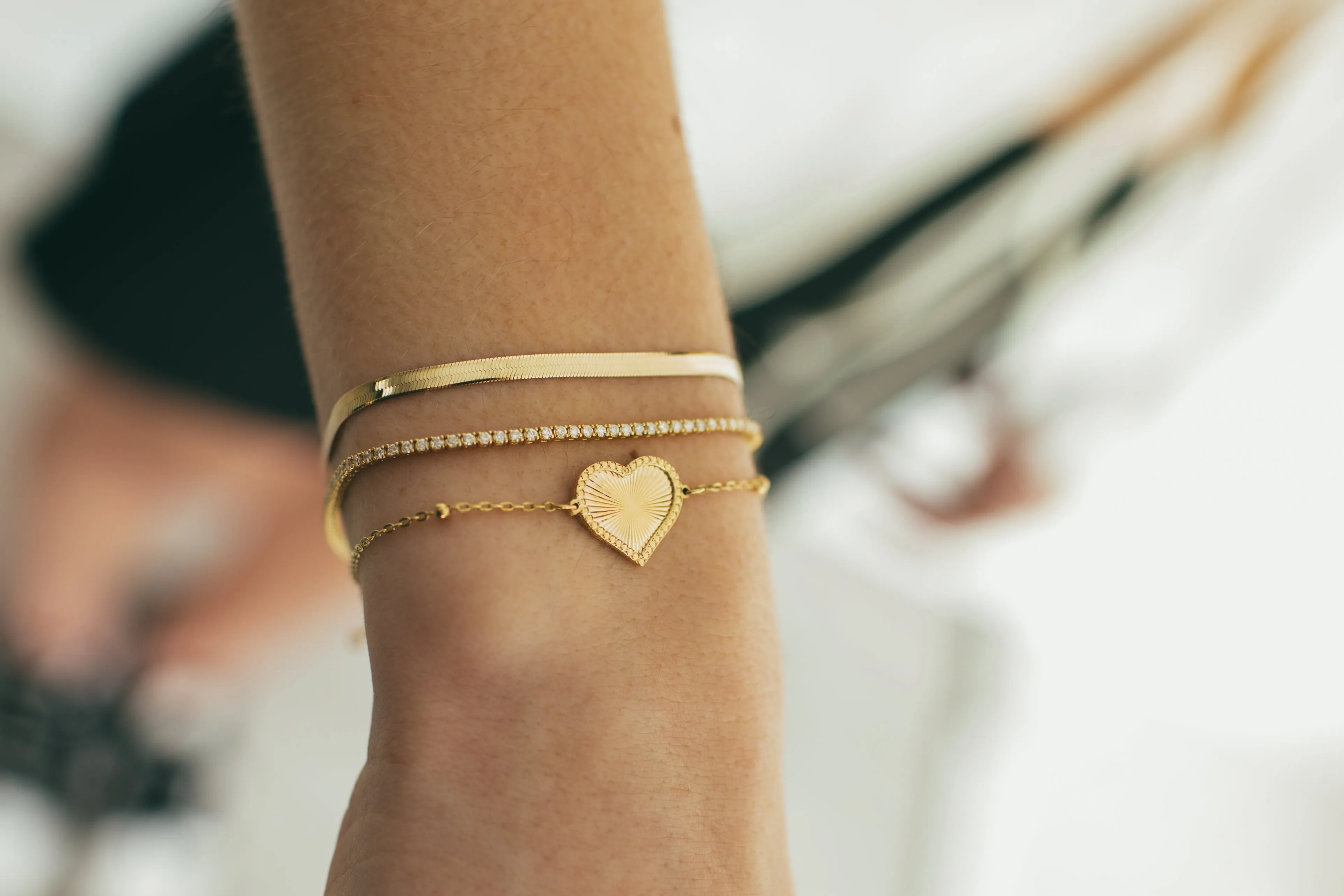 14 Karat Gold Fluted Heart Bracelet