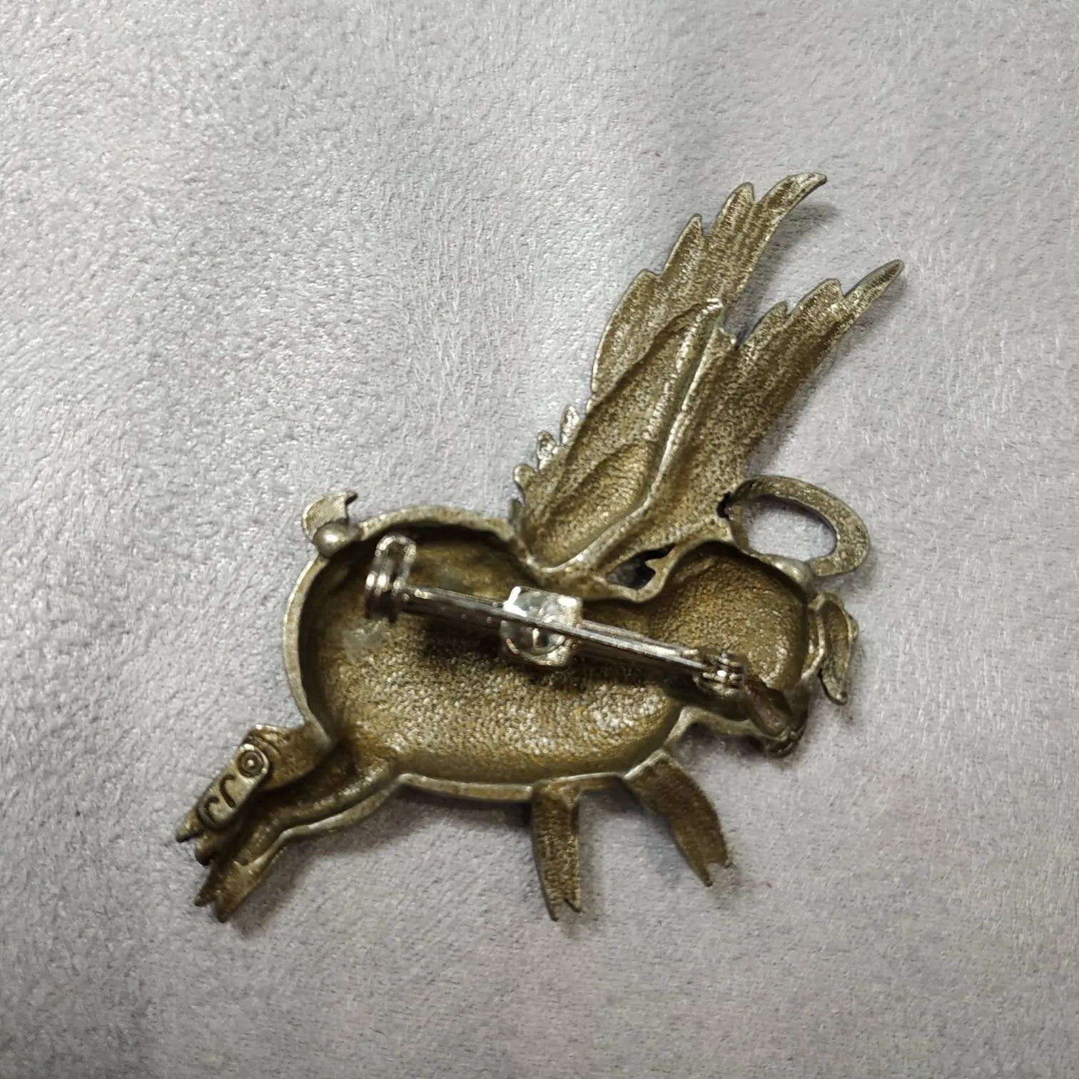 Flying pig brooch by JJ pewter