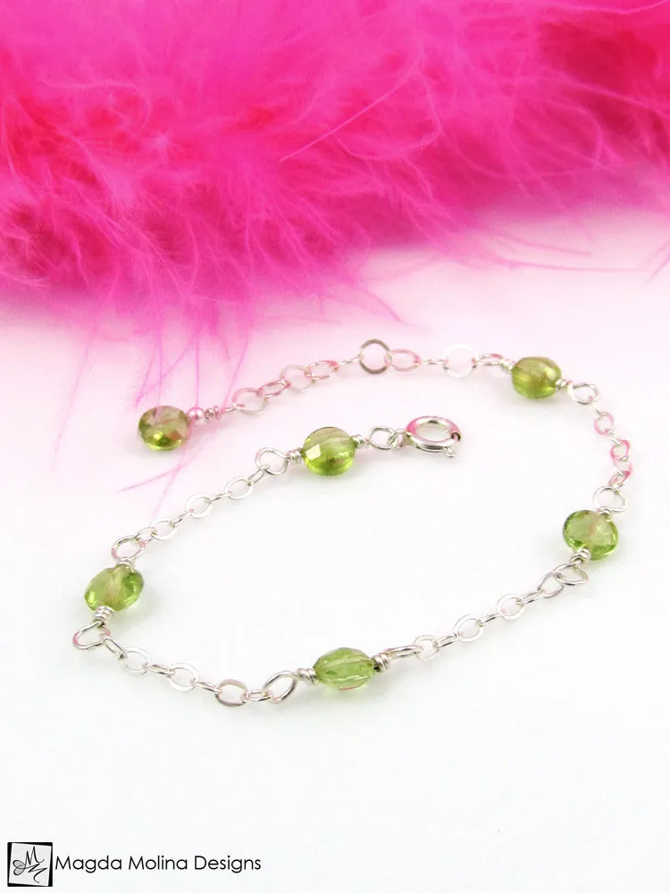 Mini Goddess (children) Delicate Peridot Bracelet