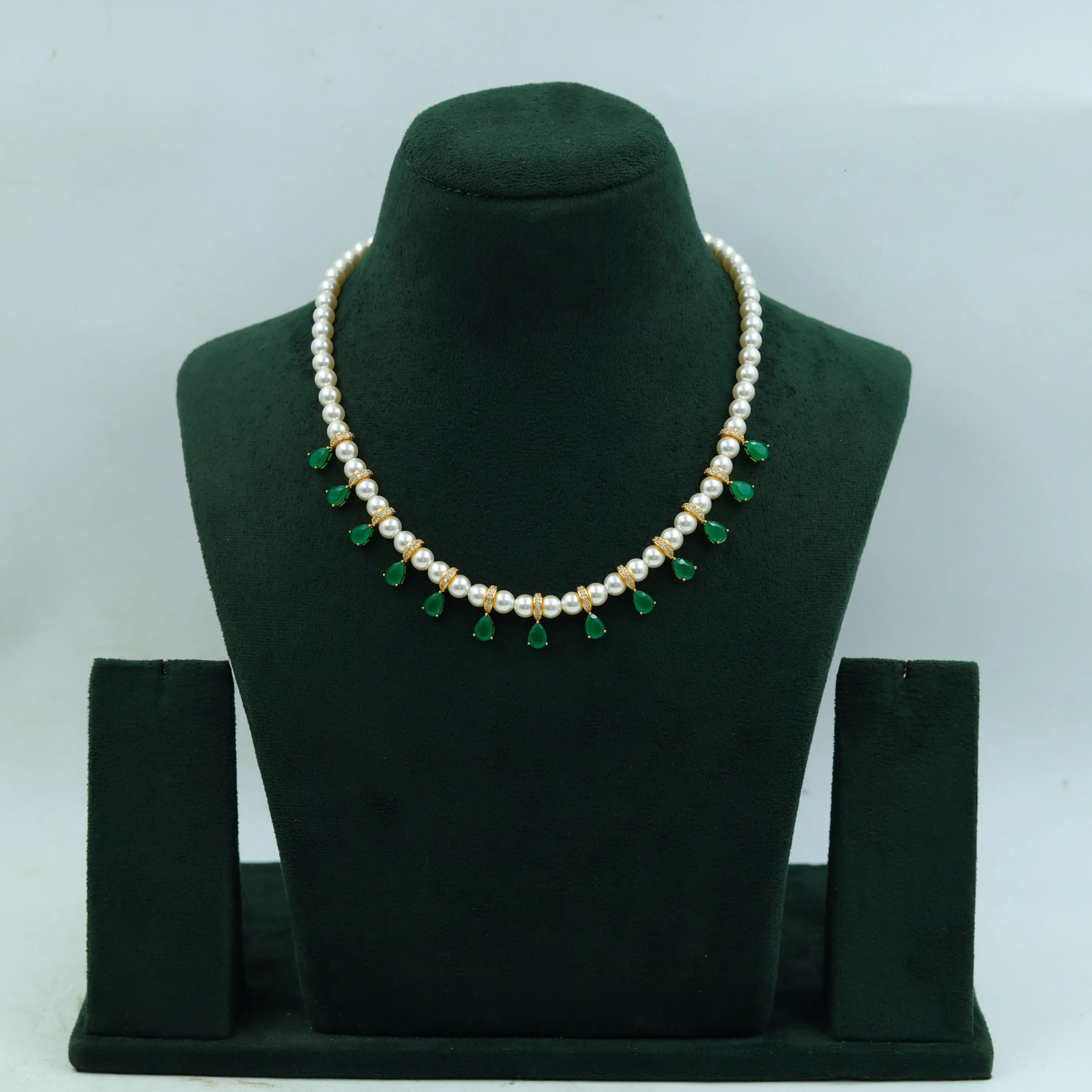 Round Neck Zircon/AD Necklace Set 15175-05