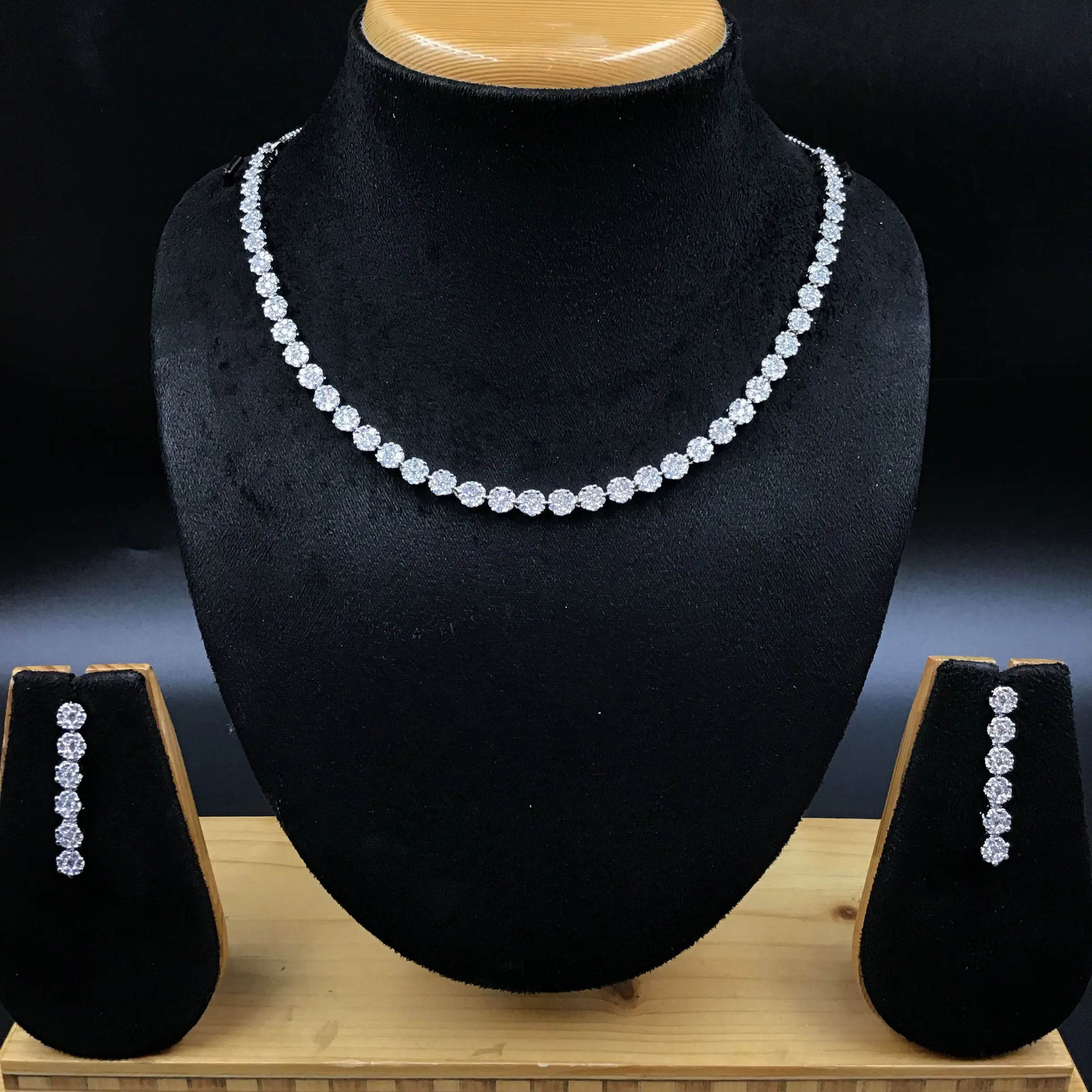 Round Neck Zircon/AD Necklace Set 6023-08