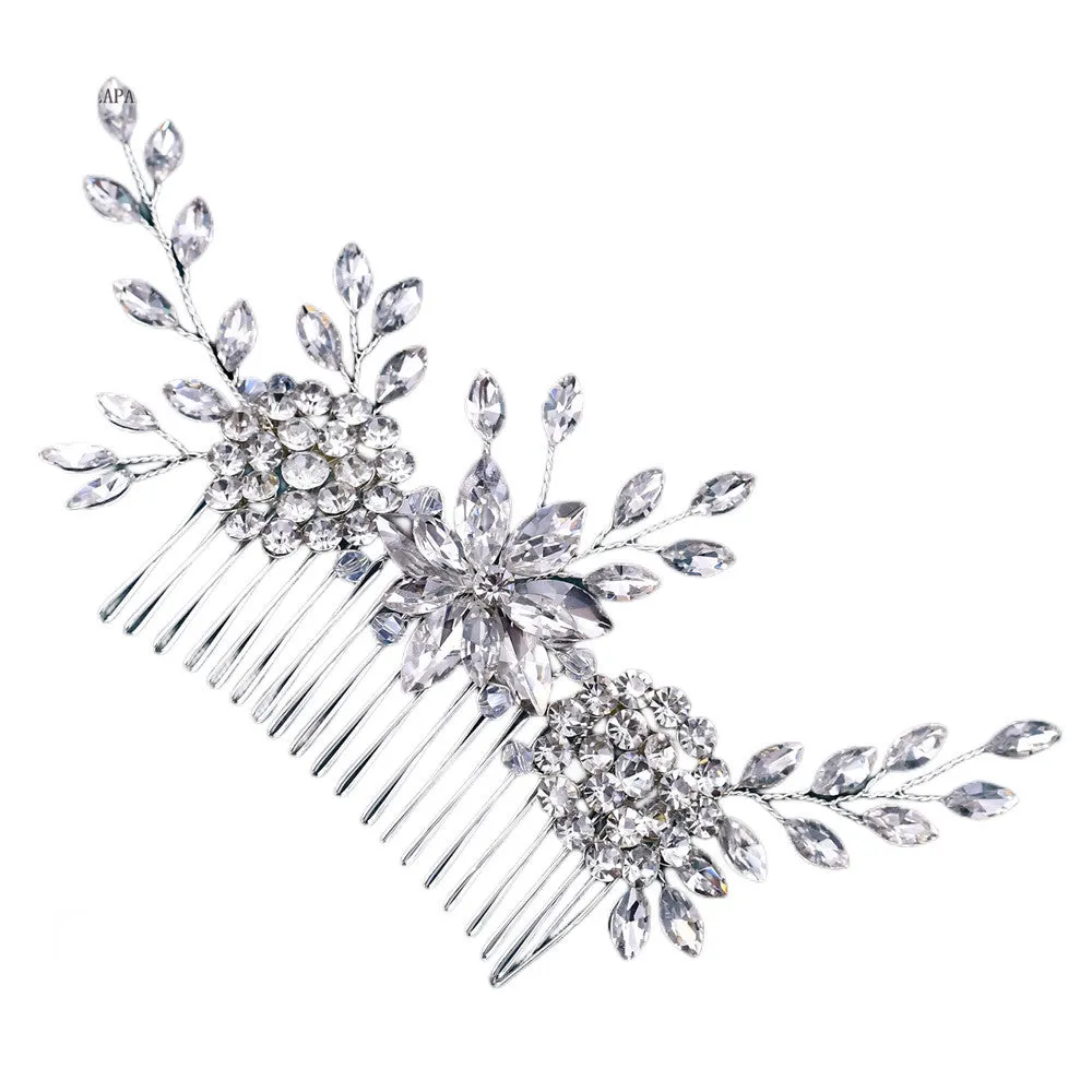 Shiny crystals distinct scattered detail bridal comb