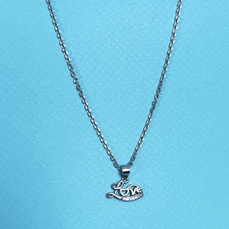Silver Love pendant with Link Chain