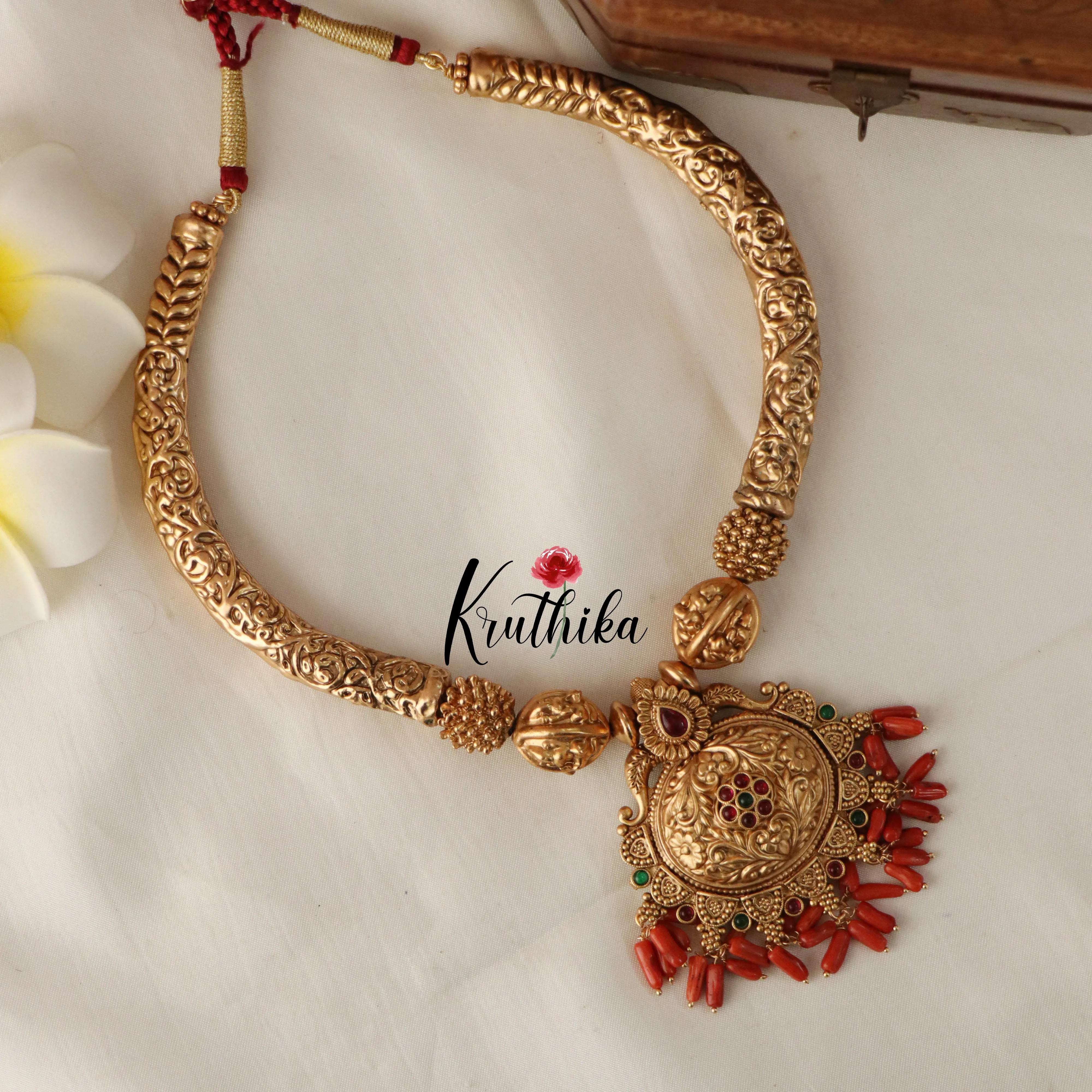 Trendy Antique Coral hasli Necklace Set NC1667