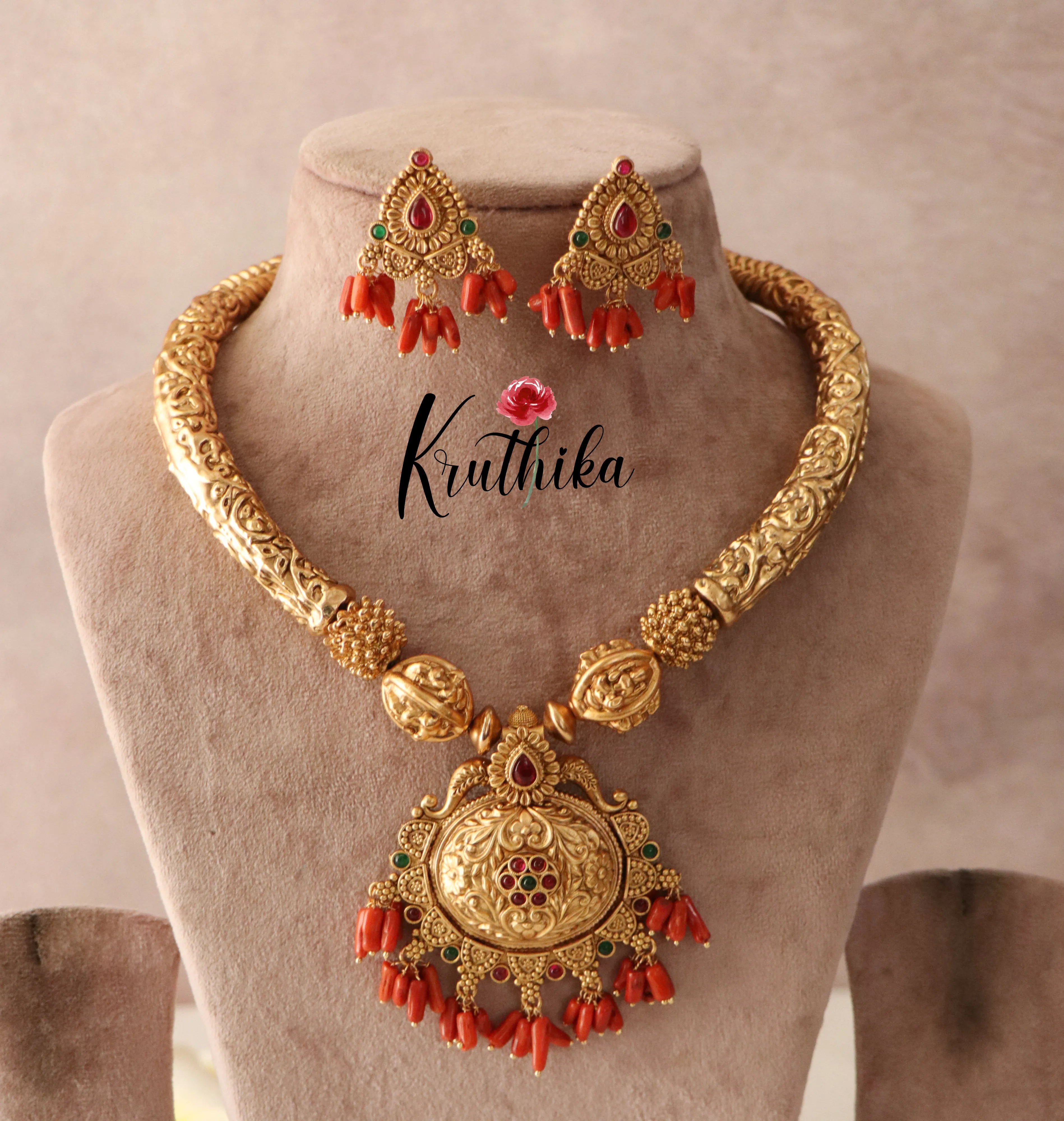 Trendy Antique Coral hasli Necklace Set NC1667
